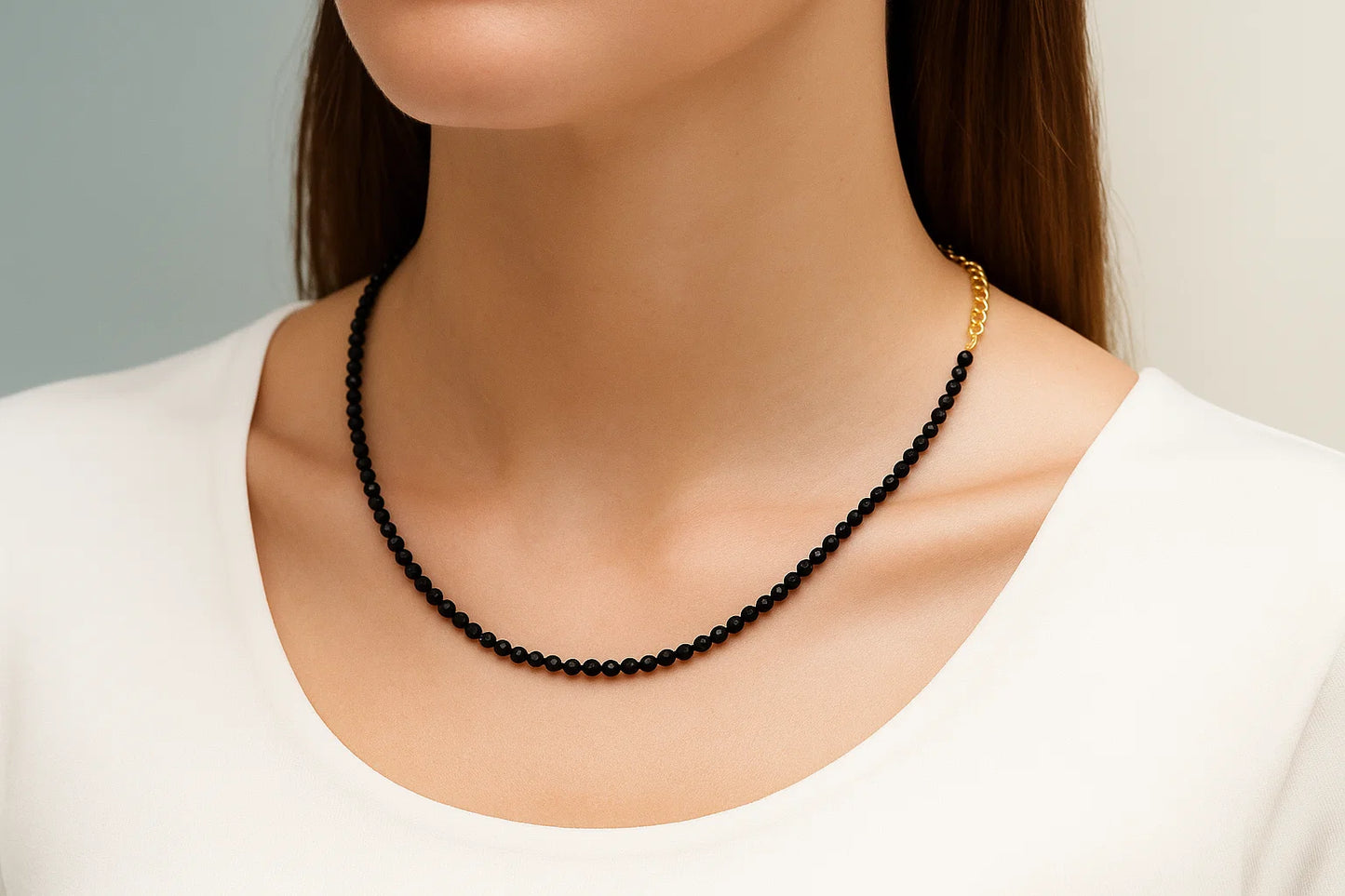 Noir Thread Choker