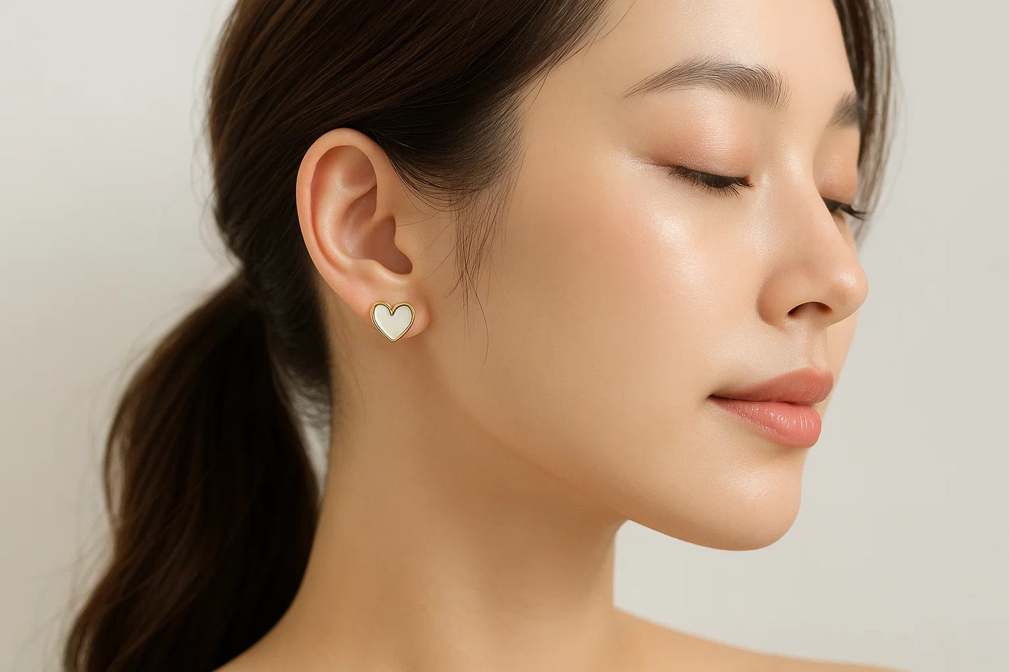 Dual Love – Mini Heart Studs