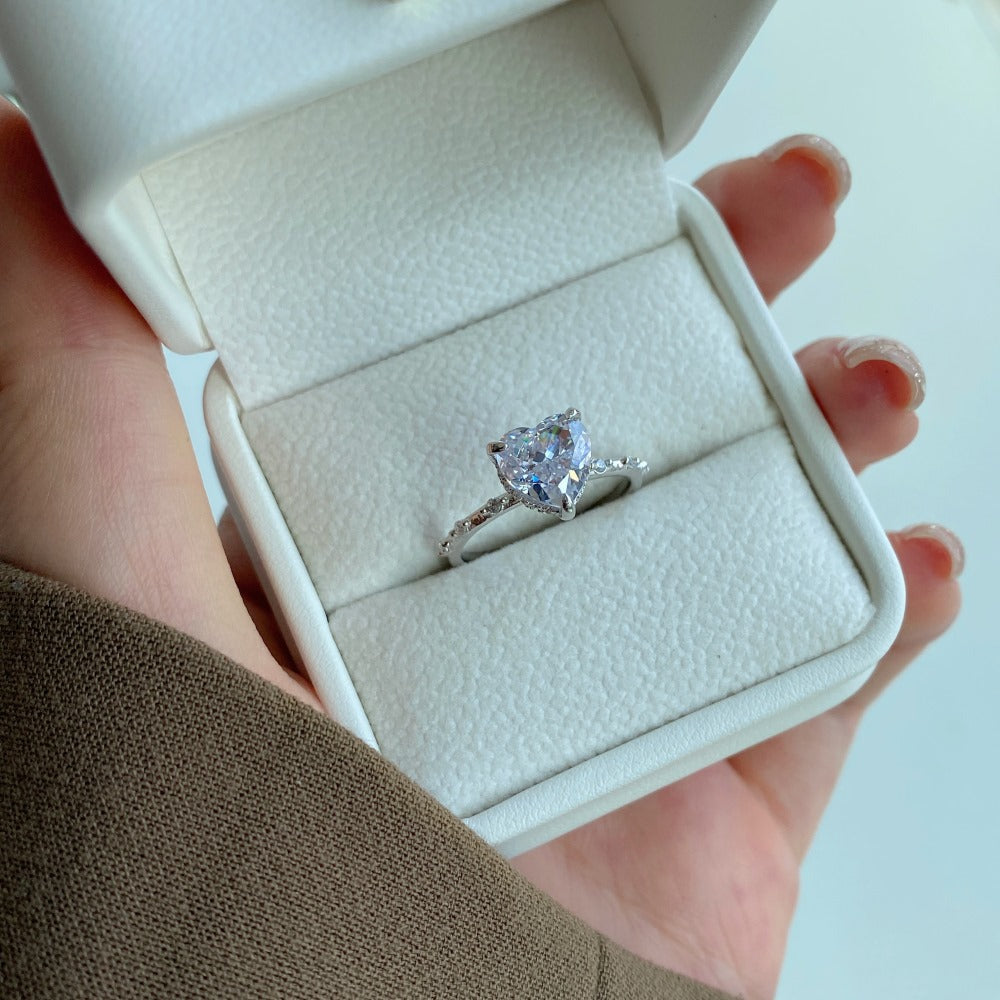 Clara – Heart Cut Radiance Ring