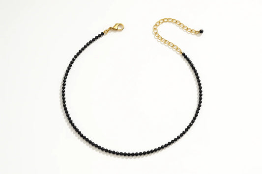 Noir Thread Choker