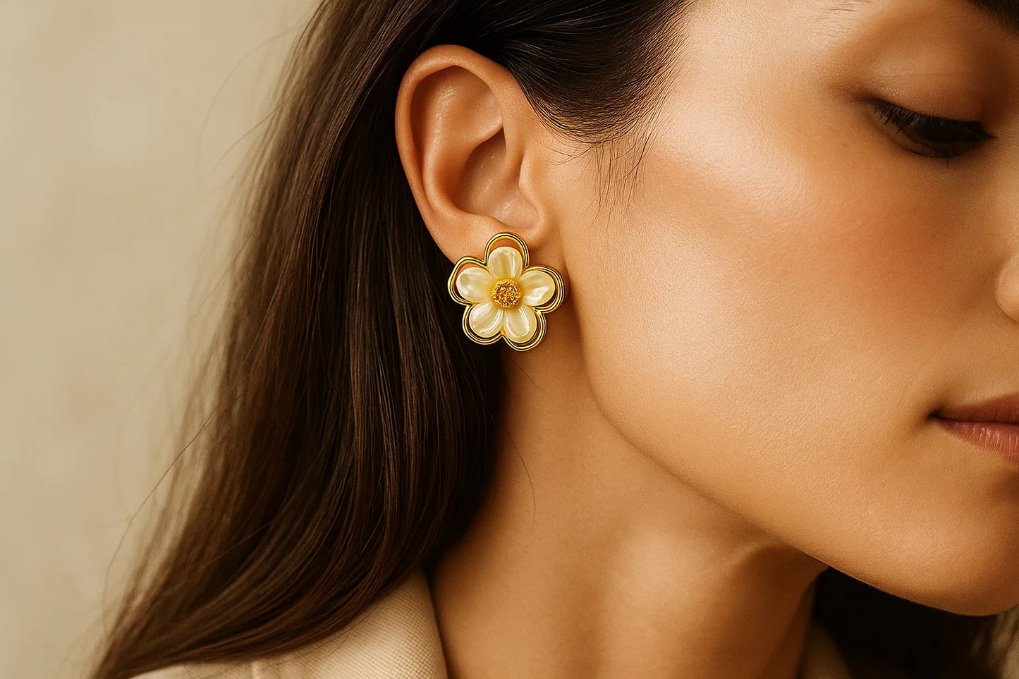Lysia – Pearl Blossom Studs